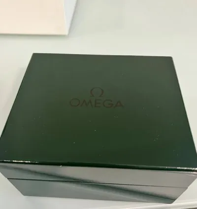 Omega speedmaster date ref 351.10